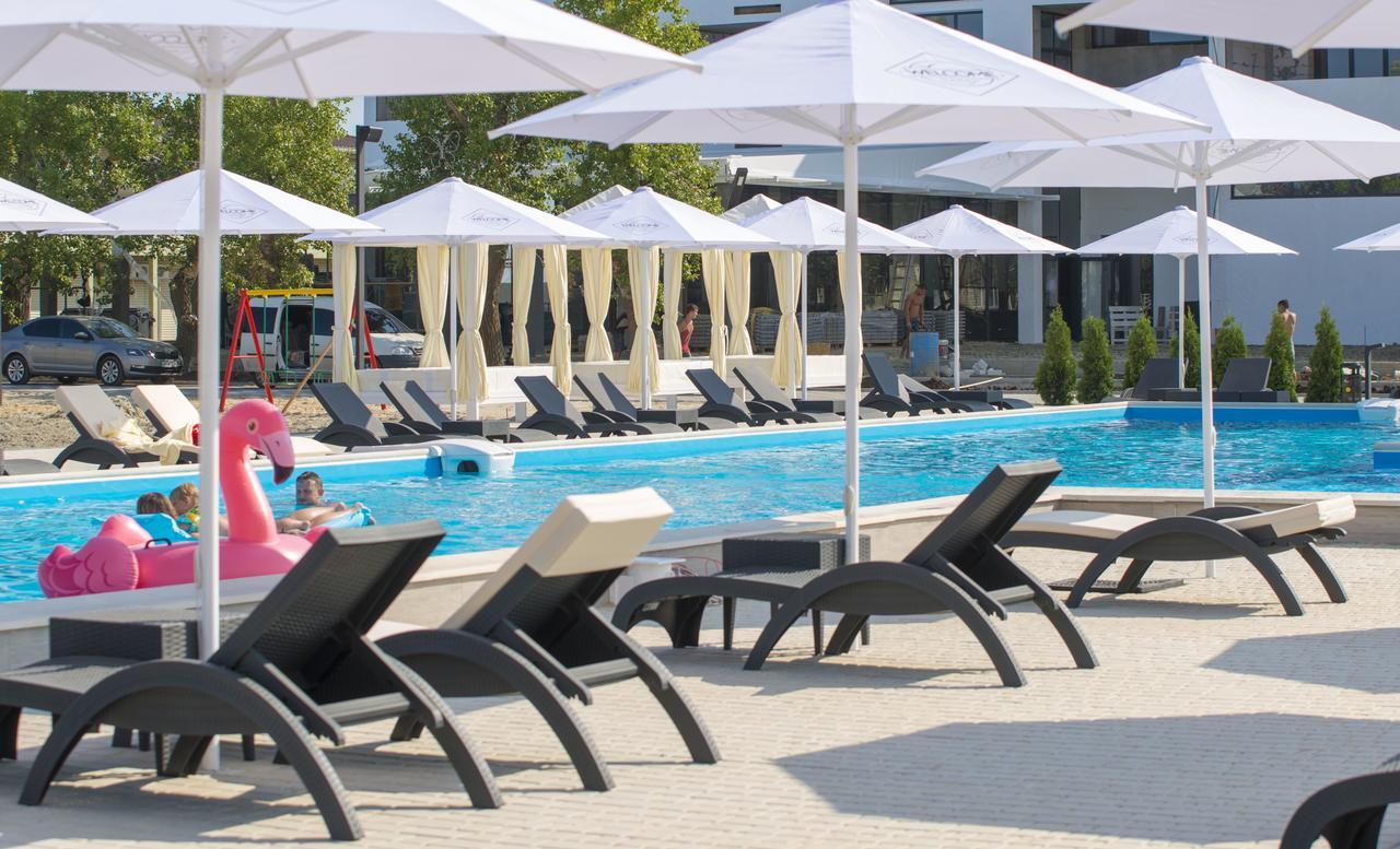 Welcome Summer Hotel Zatoka Luaran gambar
