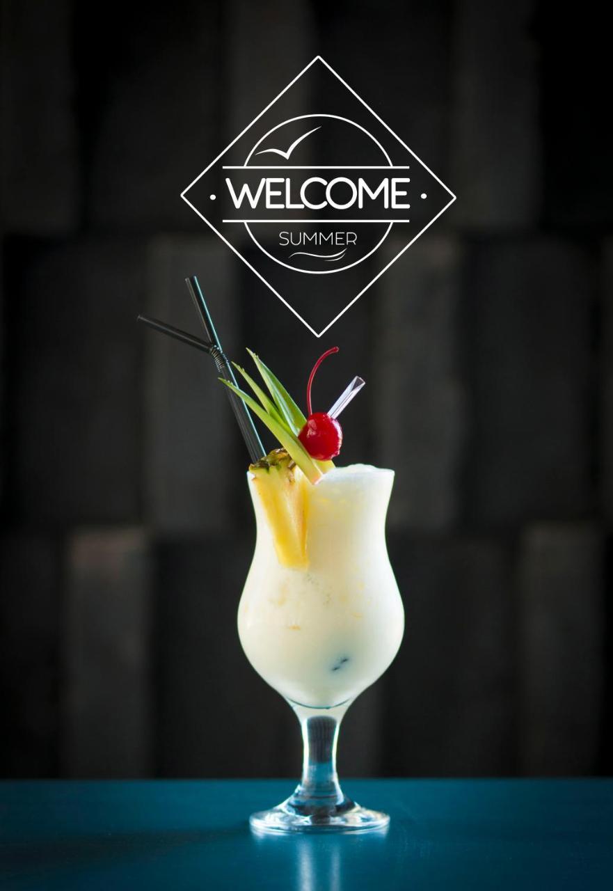 Welcome Summer Hotel Zatoka Luaran gambar
